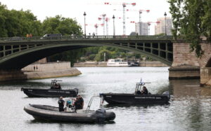 Lire la suite à propos de l’article Île de France : Un homme violemment agressé et jeté dans la Seine